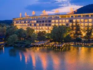 New Century Fengming Resort