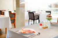 Swiss Lenana Mount Hotel - breakfast