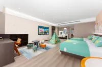 Daolang Tribe Grand Hotel (Bainiao Lake Wanda Plaza)