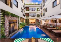 ذا كالم أواسيز