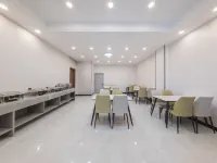 Luntai Yihai Hotel Hotels in Luntai