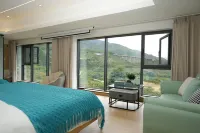 Flower Sea Fragrant Mountain Homestay Hotel di Hanyuan County