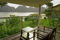 Bayview Resort Phi Phi Island - Beach Front Resort - Sea View