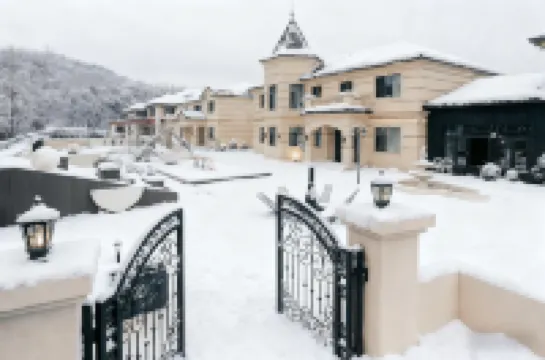 Fangyuan Li ·1897 Villa  호텔