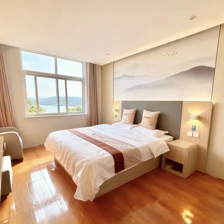 Yanggu Sunshine Holiday Hotel (Shizilou Scenic Area)