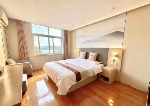 陽光假日飯店(陽谷谷山中學店)