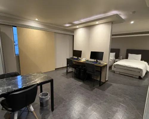 hotel 5wol โรงแรมใกล้โมดาเอาท์เล็ต แทกู