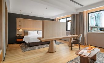 Liberty Hotel at Kunming Railway Station North Square & Huancheng South Rd Metro Station