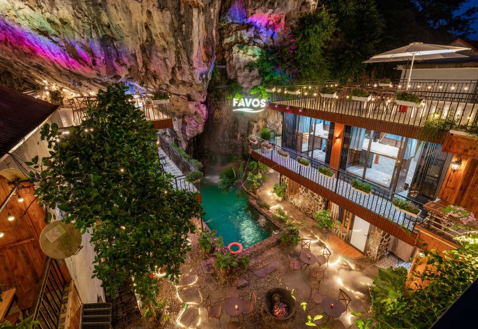 hotel overview picture