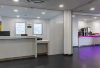 B&b Hotel 로밀리-쉬르-센