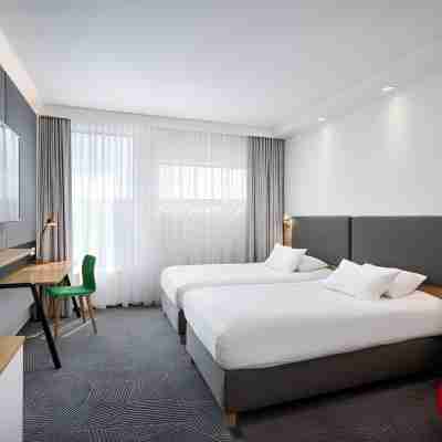 Holiday Inn PRAGUE AIRPORT by IHG Rooms