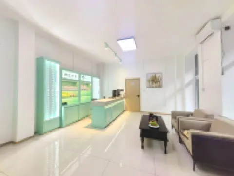 Renhe Yongyaju Hotel (Harbin Zhonghua Baroque Street Metro Station Branch)