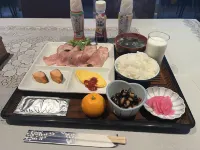 wood inn daimaru - petit déjeuner