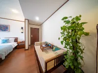 Hanshe Yazhu (Libo Xiaoqikong Shop) Hotel di Libo