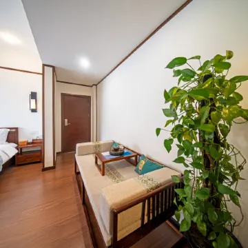 Hanshe Yazhu (Libo Xiaoqikong Shop)