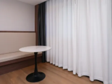 Weiting Hotel (Changzhou on) Hotels near Qingguo Alley