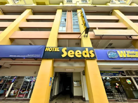 Seeds Hotel PV12 Hotels near Sri Pelangi Condominium