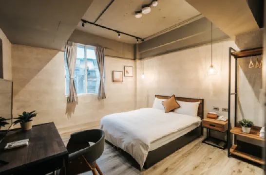 Pure meworld hotel Hotels near Raohe Street Tourist Night Market