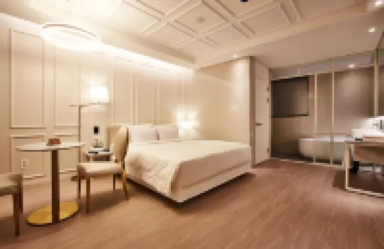 Hotel Wanted