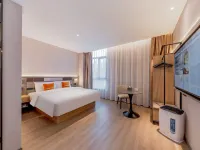 Homeinn Plus Hotel (Shanghai Nanjing Road Pedestrian Street) Hotels near Nanjing Road Pedestrian Street