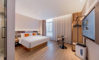 Homeinn Plus Hotel (Shanghai Nanjing Road Pedestrian Street)