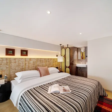 Xishe Qinghuan Sky Private Hot Spring & Terrace Garden Hotel