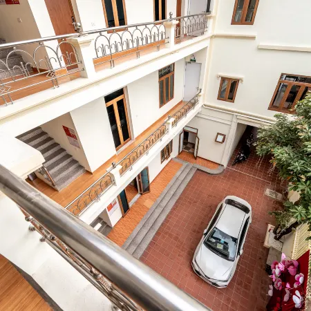 Sao Phuong Nam Hotel Отели рядом с достопримечательностью «Гора Нон Нуок»