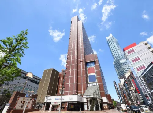 โรงแรม ชินจูกุ ปริ๊นซ์ - ที่มีบาร์