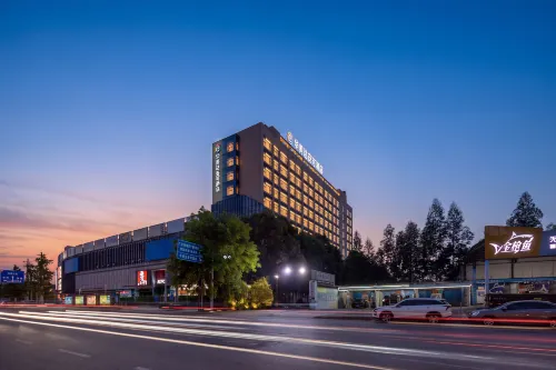 Ramada Encore Hotel