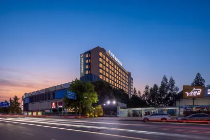 Ramada Encore Hotel