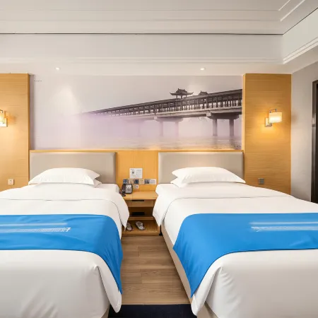 Baihai Holiday Inn