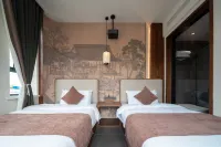 Nalati Shuimu Shangshan Jingyue Yuntang Meisu. - balneario