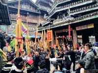 Luxury Wild Yuntop Tixi Homestay (Zhaoxing) - parking