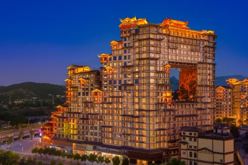Hampton by Hilton Zhangjiajie Seventy-two Wonder Towers - 4-Star