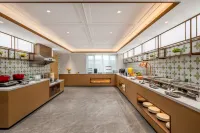 Magnotel Business Hotel (Zaozhuang Shizhong Wanda Plaza East Street Entrance) - 2-Star