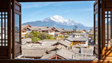 Yi Jian Yi Shan Guan Jing Inn (Lijiang Old Town Center Branch)