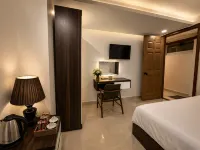 Manus Boutique Hotel
