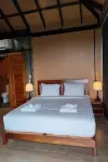 Pha Lae Tawan@Siray Hotels in Koh Sirey