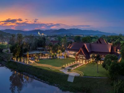 Kahavadi Chiang Rai, Curio Collection By Hilton