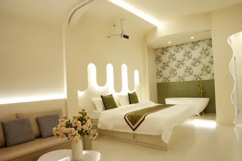 Yueshanju Homestay (Baicheng Railway Station Fortune Plaza) - 주차장