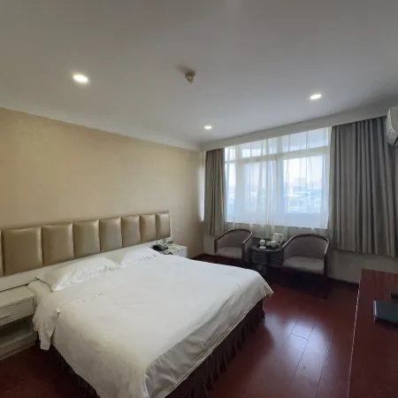 Baicheng Hotel