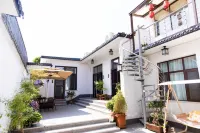 Home for Night Wanderers - เปิดใหม่