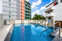 The Esse Hotel Pattaya - Bares