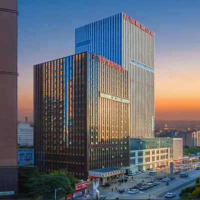 Vienna International Hotel (Kunming Guangfu Road Aegean Shopping Park Branch) Hotels near Xishan District