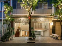 Elm Riverside Hotel Hotel in zona Distretto n° 2