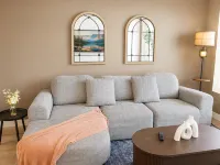 Resort-Style W/Pool, Gym&Parking near Disneyland - 5 stjerner