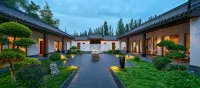 Floral Hotel· Yinchuan Xingxinsuo Homestay (Hei Lan Performing Arts Town  Branch) - 3-Star