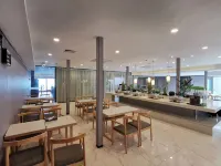 樂商假日公寓（駐馬店站樂山商場店） - 民宿