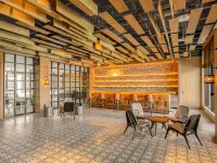 Arcadia Village Hotel - bar