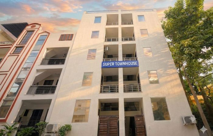 Super Townhouse 28
